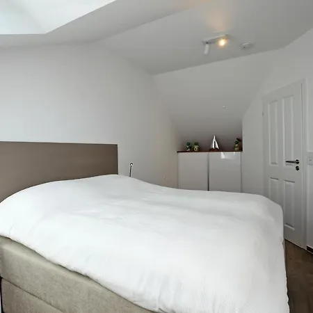 Hanse 324 Apartment *